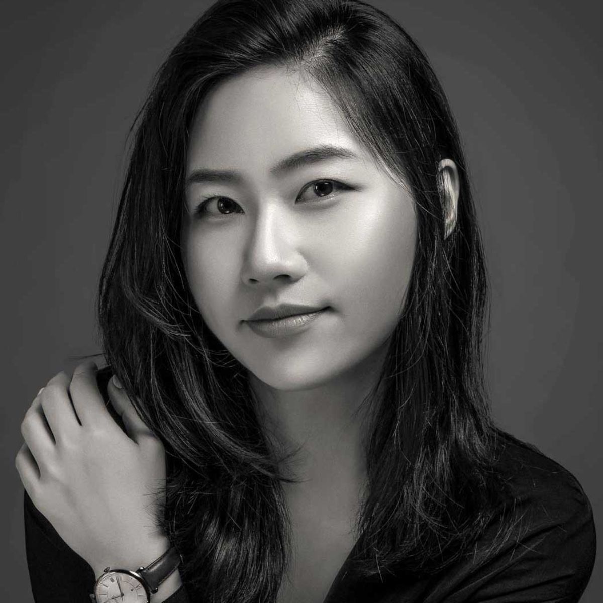 Isabella_Wang-Headshot.jpeg